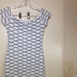 Black and white bodycon dress